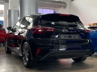 Ford Focus ST-Line X 1.0T EcoBoost mHEV 125CV nuevo – lateral izquierdo