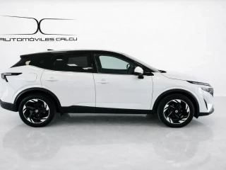 Vista perfil derecho del  Nissan Qashqai DIG-T 103kW N-Connecta (140 CV).