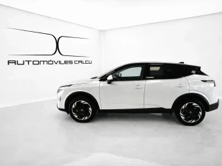 Vista perfil izquierdo del  Nissan Qashqai DIG-T 103kW N-Connecta (140 CV).
