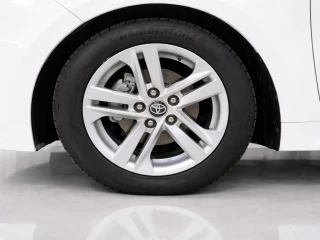 Estado impecable de todas las llantas del Corolla 1.8 122CV ActiveTech.