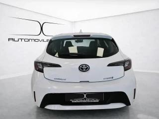 Vista trasera del  Corolla 1.8 122CV ActiveTech.