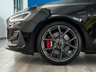 Detalle llanta deportiva Ford Focus ST Km0