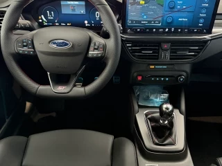 Volante y pantalla juntos Ford Focus ST Km0