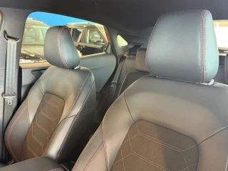 Detalle interior Ford Puma ST-Line X Km0 – acabados deportivos