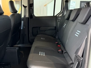 Asientos traseros Ford Tourneo Courier BEV nuevo Active