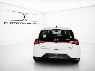 Vista trasera del  Hyundai I20 1.0 TGDI 74kW (100CV) Klass.