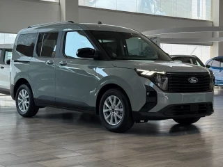 Ford Tourneo Courier 125CV Titanium nuevo – lateral izquierdo