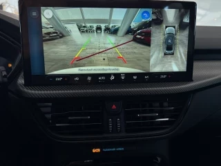 Pantalla con cámara de marcha atrás Ford Kuga ST-Line X PHEV nuevo