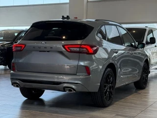 Ford Kuga ST-Line X 2.5 Duratec PHEV 178kW Auto nuevo – lateral derecho