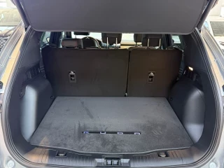 Maletero abierto Ford Kuga ST-Line X 2.5 Duratec PHEV nuevo