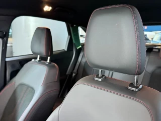 Asientos delanteros Ford Kuga ST-Line X PHEV nuevo