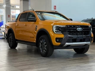 Ford Ranger PHEV nueva – lateral izquierdo