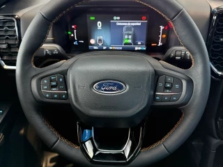 Volante multifunción Ford Ranger 2.3 TIVCT PHEV nueva
