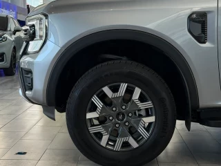 Detalle llanta original Ford Ranger Wildtrak PHEV km0