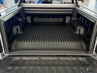 Caja trasera abierta Ford Ranger 2.3 TIVCT PHEV Wildtrak km0 – espacio de carga
