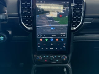 Pantalla multimedia Ford Ranger Wildtrak PHEV km0
