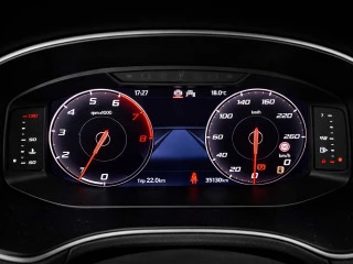Cuadro de instrumentos con indicación de kilómetros recorridos del Seat Arona 1.0 TSI (115CV) Style XL.