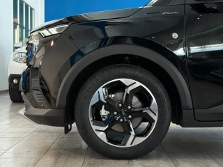 Detalle llanta Ford Tourneo Courier Active 1.0 EcoBoost Km0