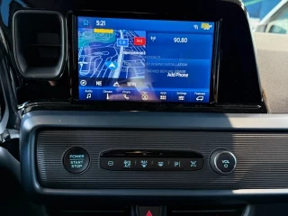Pantalla central multimedia Ford Tourneo Courier Active 1.0 EcoBoost Km0