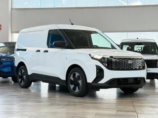 Ford Transit Courier Van BEV nuevo – lateral izquierdo