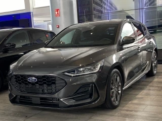 Ford Focus ST-Line X 1.0T EcoBoost mHEV 125CV nuevo – vista frontal completa