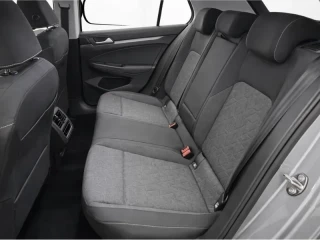 Asientos traseros del Volkswagen Golf Más 2.0 TDI 85kW (115CV).