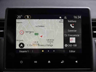 Cuadro digital central del Renault CLIO Techno TCE de 90 CV.