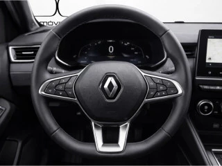 Volante multifunción del Renault CLIO Techno TCE de 90 CV.