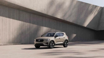XC40 B3 Essential - Volvo options