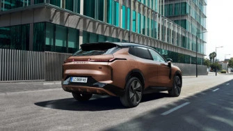 Lynk & Co 08 