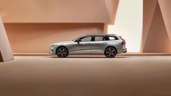 Volvo V60  Premium Edition