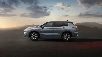  Outlander PHEV 