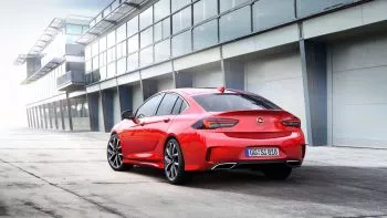 El nuevo Opel Insignia GSi revive las siglas más míticas de la marca y con tracción total