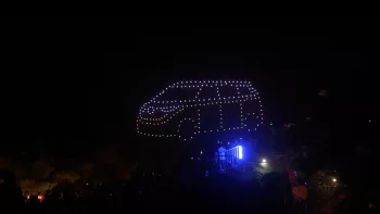  Espectáculo de drones sin precedente de Volkswagen en Sitges