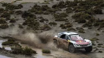 Peugeot Total vuelve a enfrentarse a las dunas de Marruecos