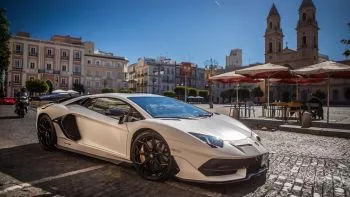 Miedo y Locura en Cádiz en un Lamborghini Aventador SVJ