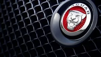 Jaguar lanza un motor de 300 CV para sus modelos XE, XF y F-PACE