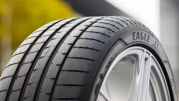 Neumáticos: Goodyear Eagle F1 Asymetric