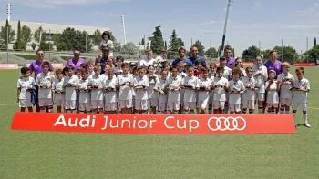 40 niños disputan junto a los jugadores del Real Madrid, la segunda edición de la Audi Junior Cup