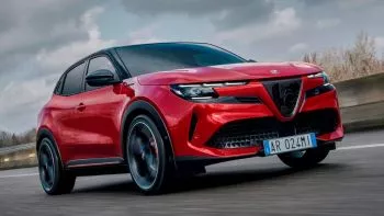 Alfa Romeo Junior Veloce, la versión más dinámica del nuevo SUV es eléctrica y tiene 280 CV