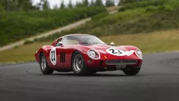 Récord de precio en subasta: Ferrari 250 GTO de 1962, vendido por 48,2 millones de dólares