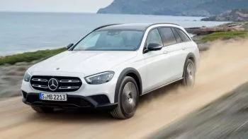 Mercedes 4MATIC: qué es, cómo funciona y qué modelos lo equipan