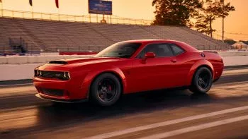 ¿Será el Dodge Challenger SRT Demon el muscle car más potente de la historia?