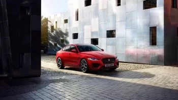 Probamos Jaguar XE 2019, el facelift trae más tecnología y eficiencia que nunca