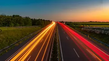 Velocidad mínima en autovía: ¿Qué debes saber?