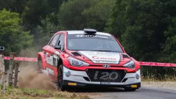 Hyundai descansa este verano como líder del Campeonato de España de rallyes