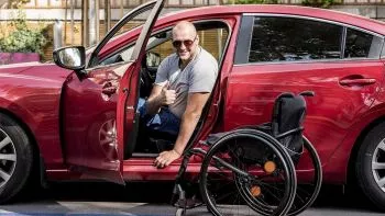 Comprar coche con minusvalía. Descuentos para personas con minusvalía