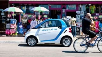 07.11.2012. UN NUEVO SISTEMA DE TRANSPORTE PÚBLICO: EL CAR2GO