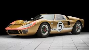 A subasta el Ford GT40 que batió a Ferrari en Le Mans