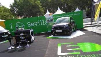 Los nuevos smart eléctricos por primera vez en Sevilla